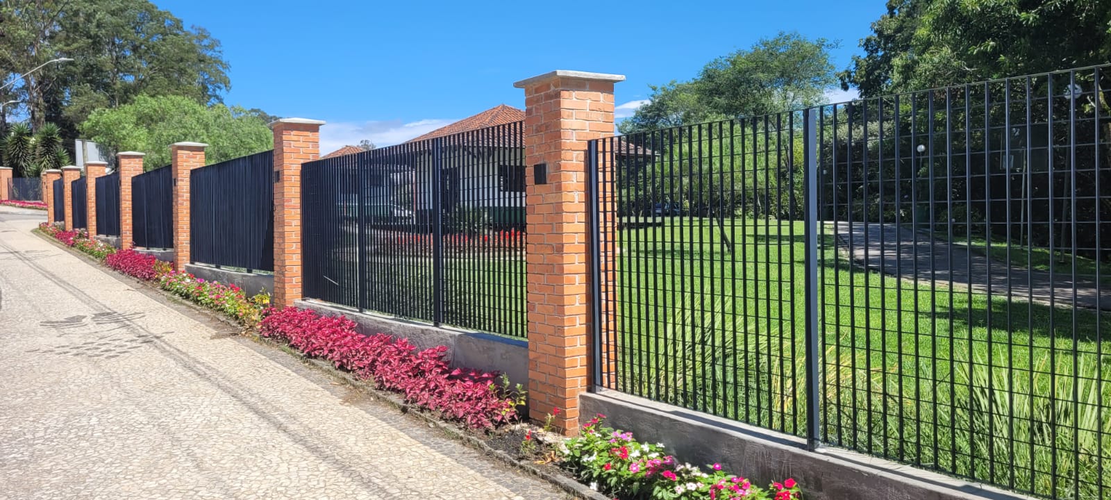 Obra Cercamento Parque da Uva — Colombo em Colombo-PR